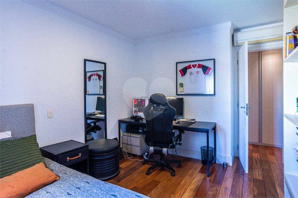 Apartamento à venda com 3 suítes em Granja Julieta, São Paulo, SP