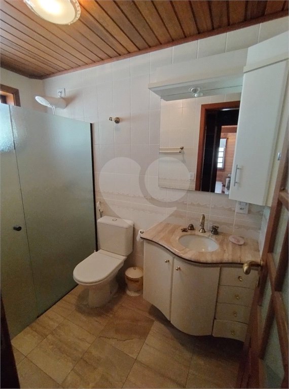 Casa à venda com 3 quartos, sendo 1 suíte, no condomínio Bosque de Greviléa, Vinhedo - SP