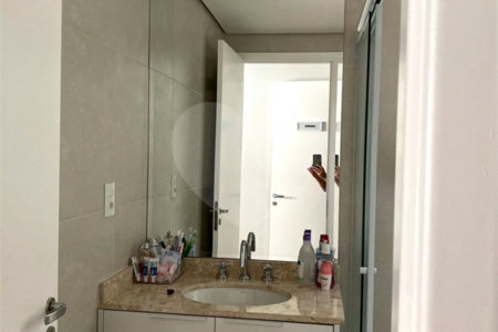 Apartamento à venda com 4 suítes em Vila Suzana, São Paulo, SP