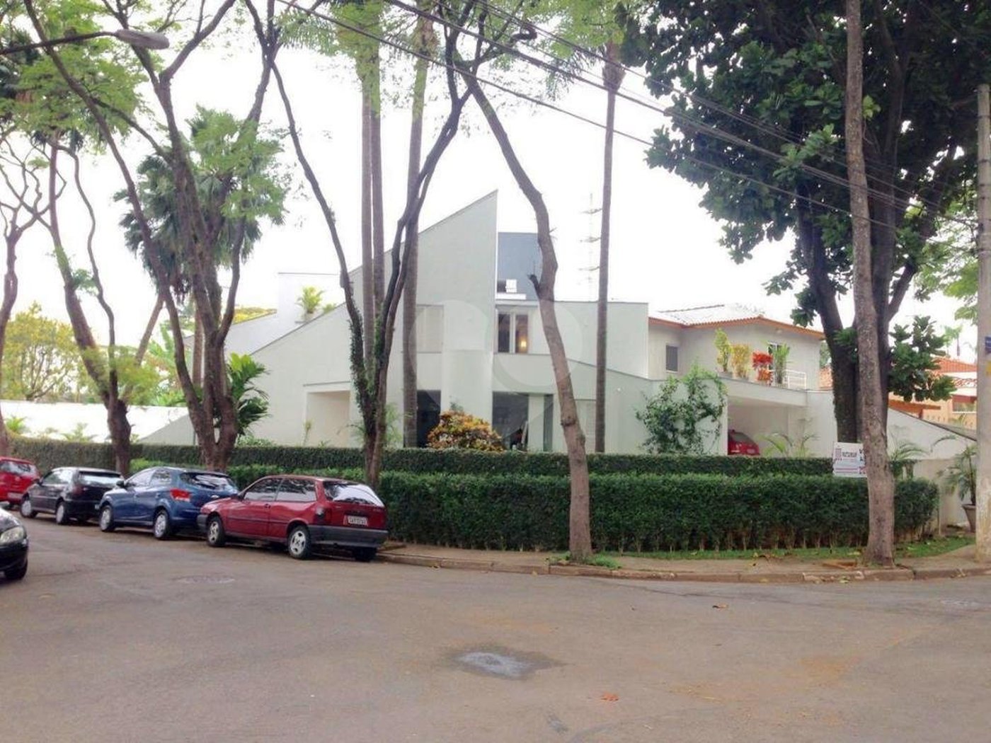 Sobrado à venda com 5 quartos, sendo 2 suítes,  em Instituto de Previdência, São Paulo, SP