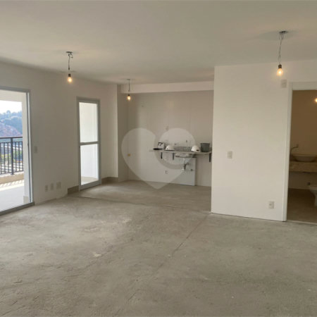 Apartamento à venda com 2 suítes em Santo Amaro, São Paulo, SP