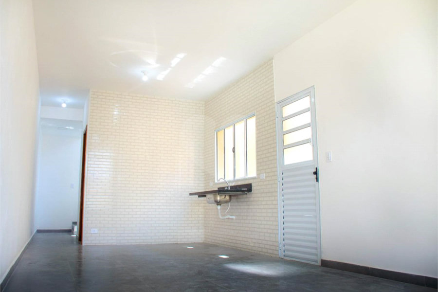 Sobrado à venda com 3 quartos, sendo 1 suíte,  em Serra da Cantareira, Mairiporã, SP