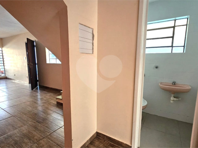 Sobrado à venda com 3 quartos em Granja Julieta, São Paulo, SP
