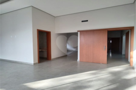 Casa à venda com 3 quartos, sendo 1 suíte,  no condomínio Atibaia Park 1, Atibaia - SP