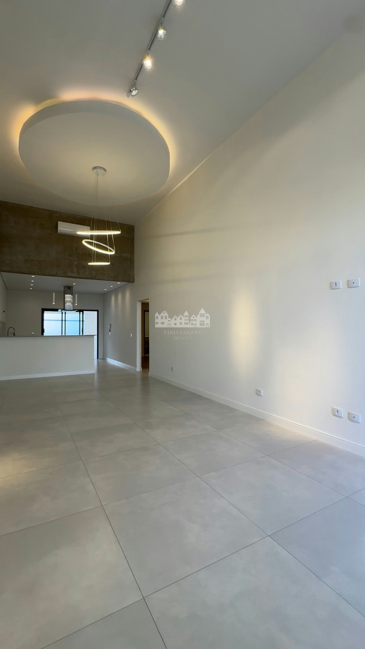 Casa térrea à venda com 3 suítes, em Nova Gardênia, Atibaia - SP