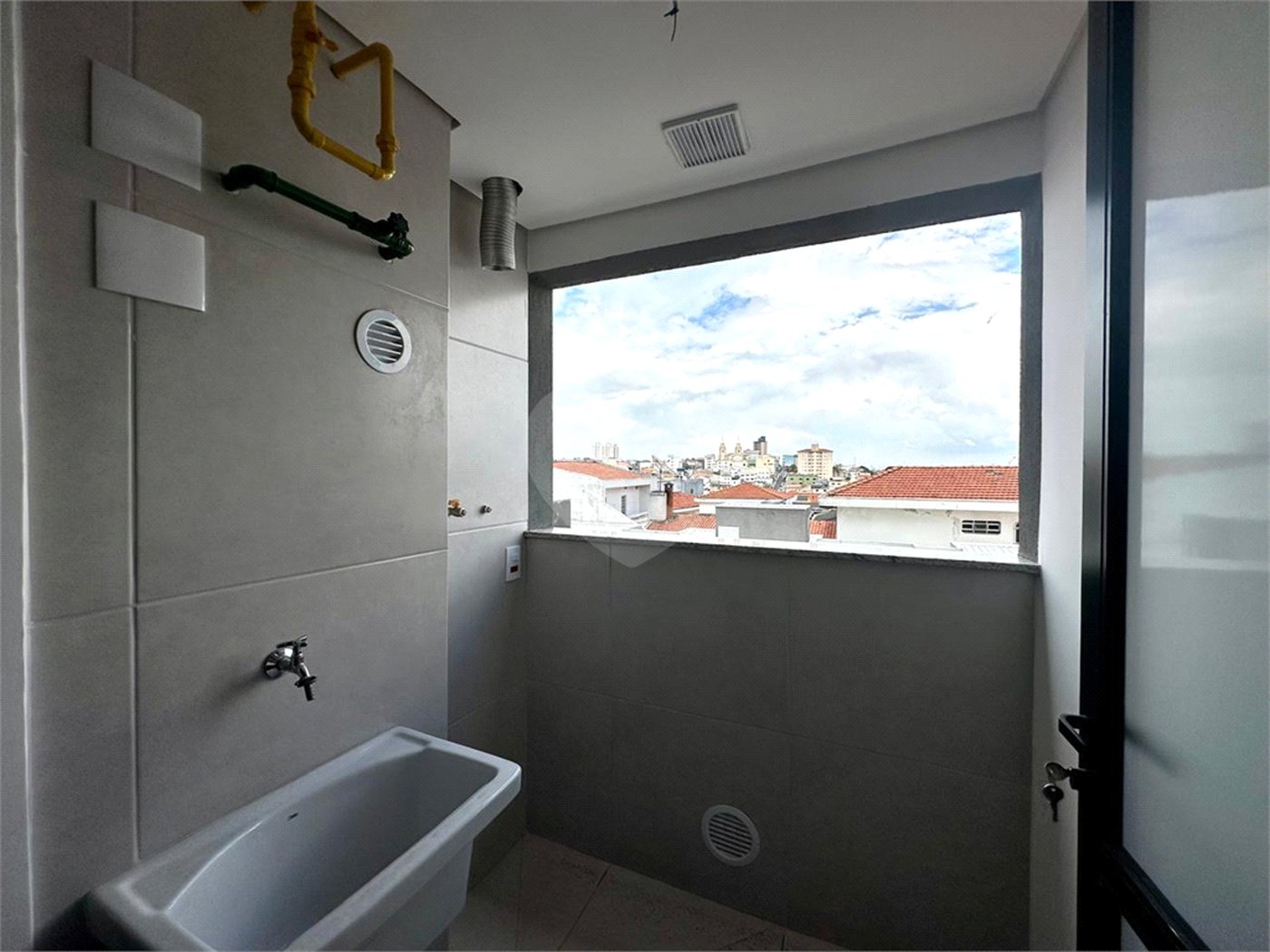 Apartamento à venda com 3 quartos, sendo 1 suíte,  em Chora Menino, São Paulo, SP