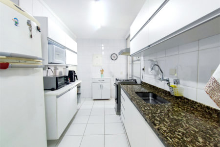 Apartamento à venda com 3 quartos, sendo 1 suíte, em Alto da Boa Vista, São Paulo, SP