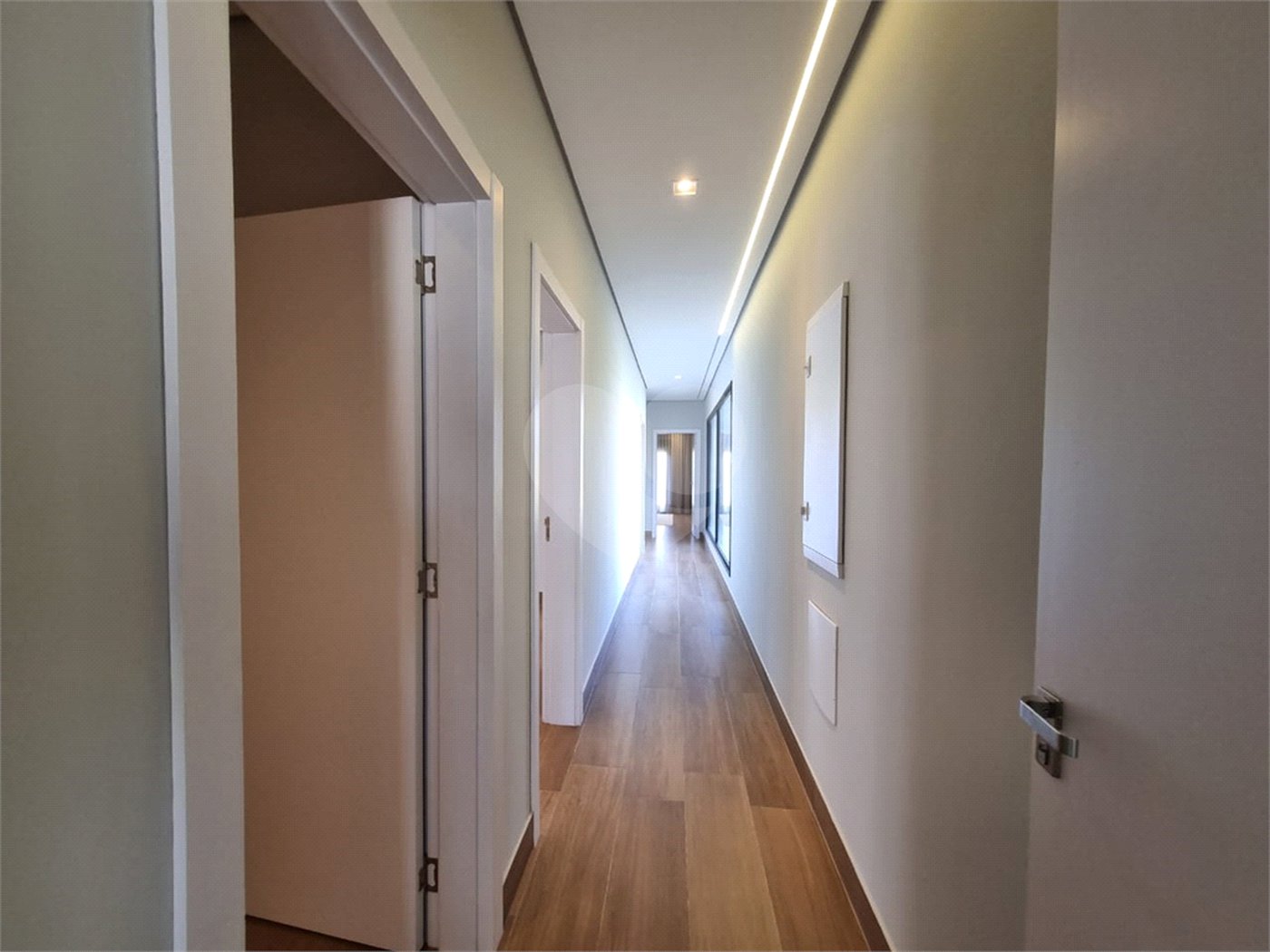 Casa à venda com 4 suítes no condomínio Xapada Park Ytu, Itu - SP