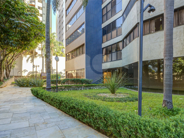 Apartamento à venda com 4 suítes em Moema, São Paulo, SP