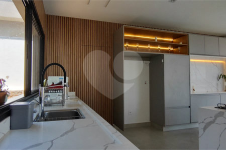 Casa à venda com 4 suítes no condomínio Campos de Santo Antonio II, Itu - SP