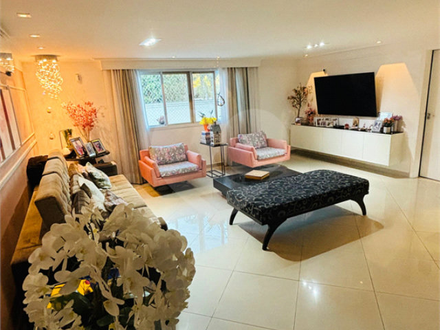 Casa à venda com 4 suítes no condomínio Maison Montparnasse, São Paulo - SP