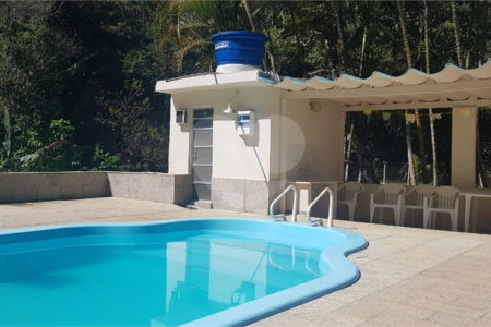 Casa à venda com 5 quartos, sendo 1 suíte,  em Taboão, Mogi das Cruzes, SP
