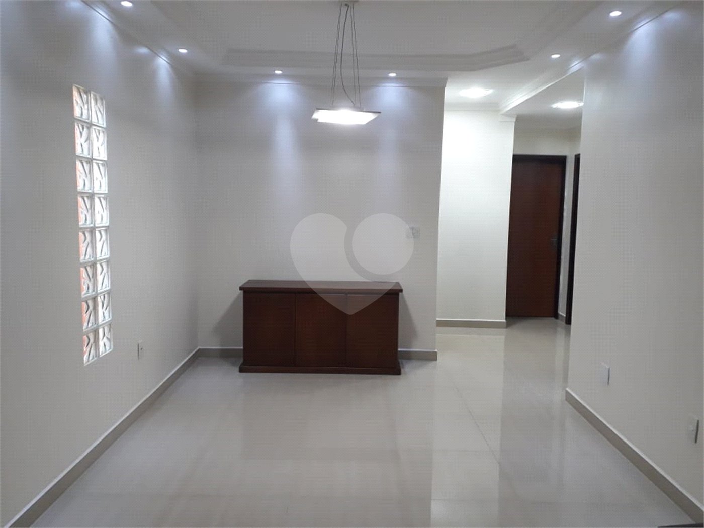 Casa Térrea à venda com 3 quartos, sendo 1 suíte,  em Vila Áurea, Poá, SP