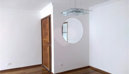 Apartamento para alugar com 3 quartos, sendo 1 suíte,  em Jardim América, São Paulo, SP
