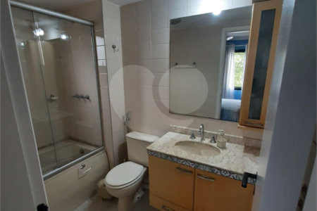 Apartamento à venda com 3 quartos, sendo 1 suíte, em Santo Amaro, São Paulo, SP