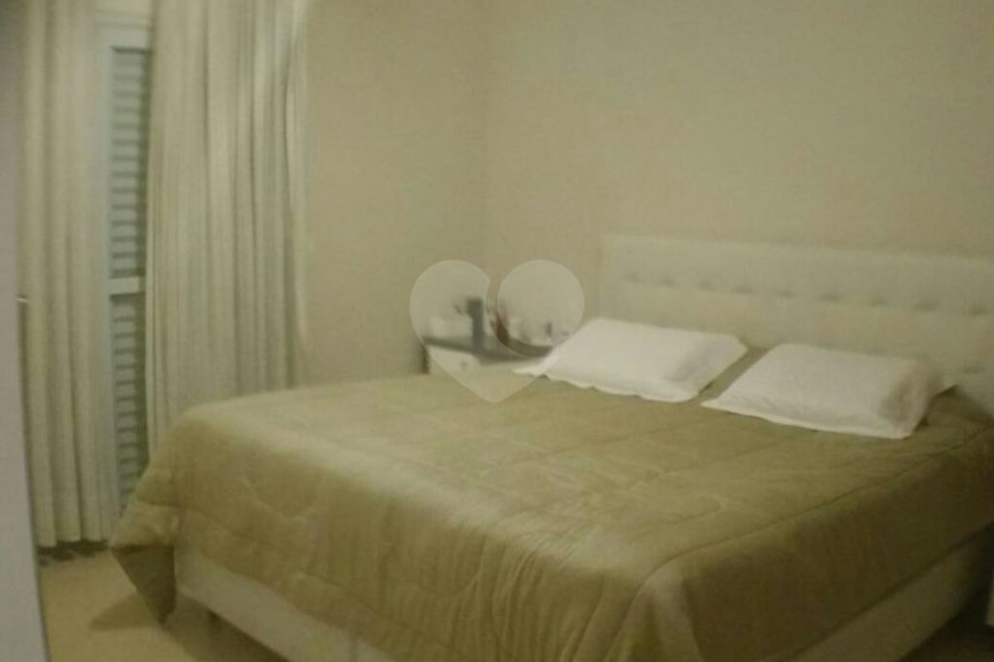 Sobrado à venda com 3 quartos, sendo 1 suíte, em Vila Mazzei, São Paulo, SP