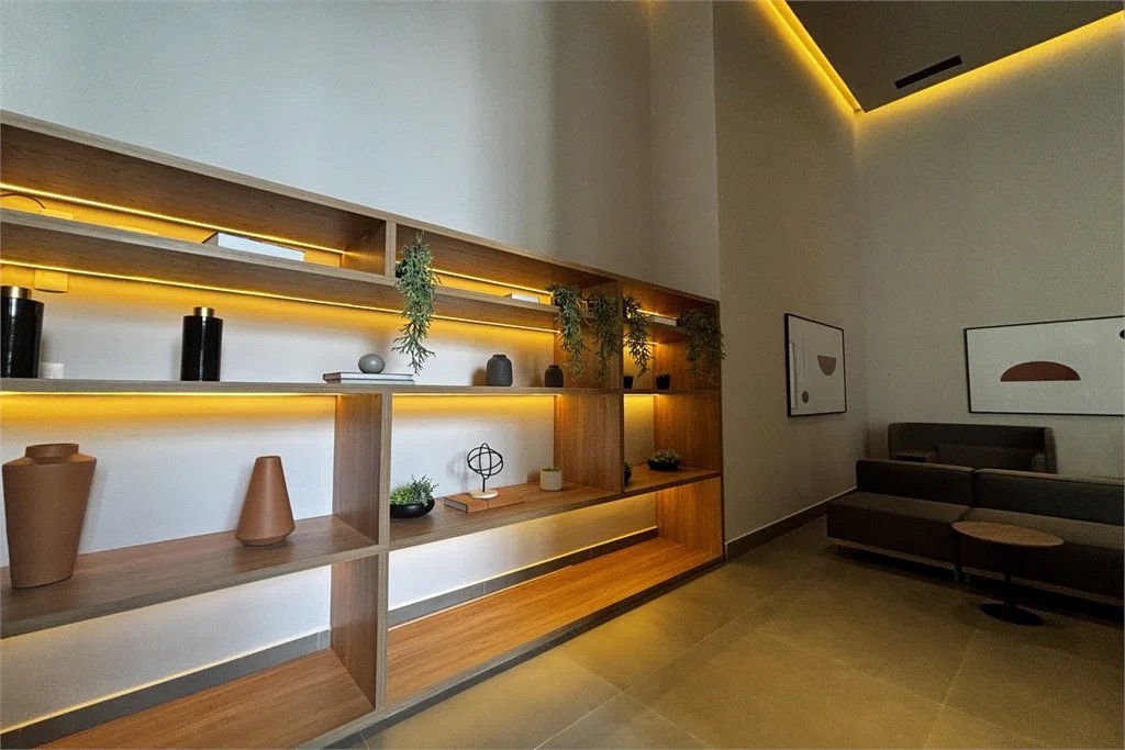 Apartamento à venda com 3 suítes em Vila Romana, São Paulo, SP