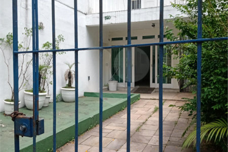 Sobrado à venda com 3 quartos em Alto da Boa Vista, São Paulo, SP