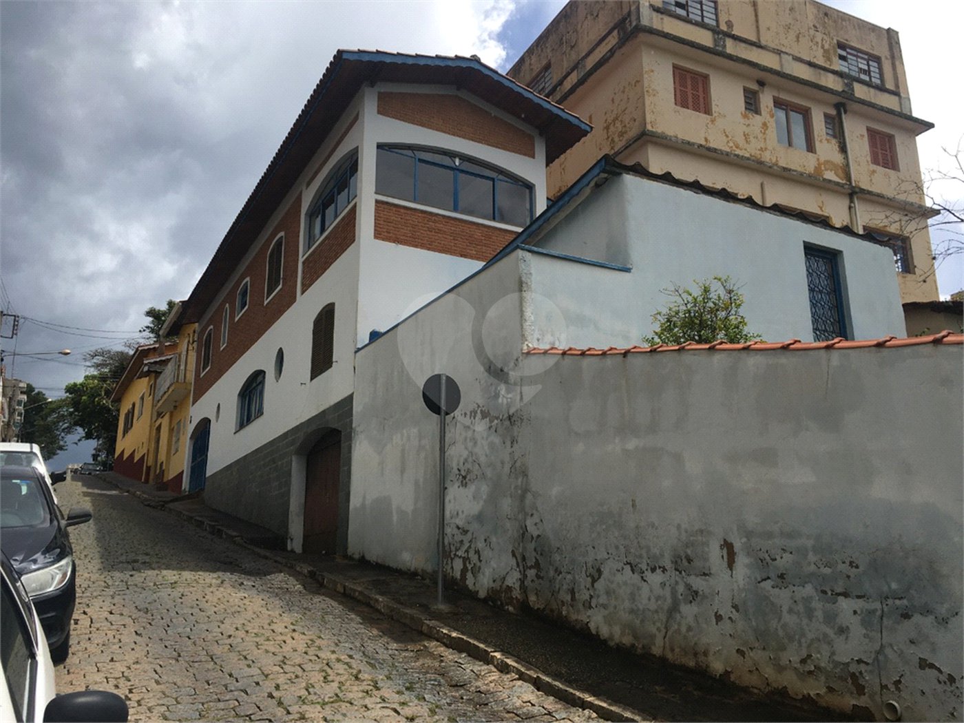 Casa à venda com 4 quartos, sendo 1 suíte, no Centro, Piracaia, SP