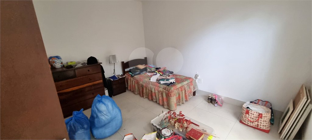 Casa à venda com 5 quartos, sendo 2 suítes, no condomínio Swiss Park, São Bernardo do Campo - SP