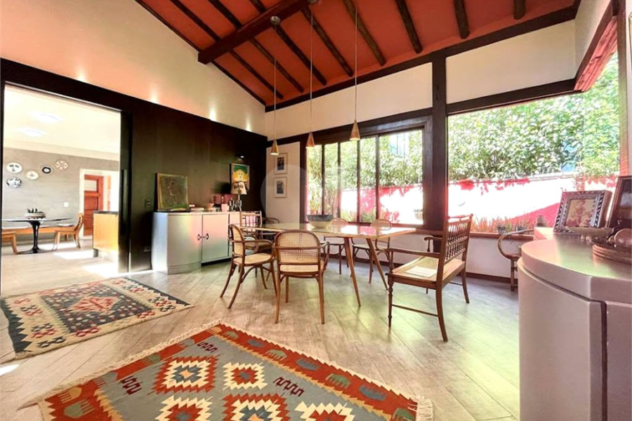 Casa à venda com 4 suítes no condomínio Jardim Mediterrâneo, Cotia - SP