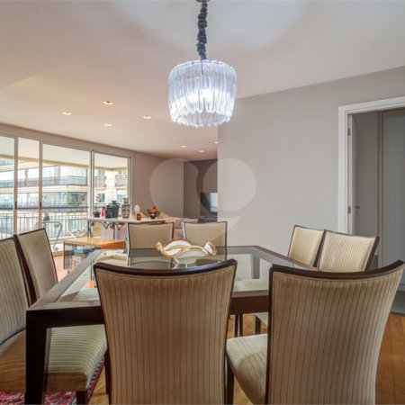 Apartamento à venda com 4 quartos, sendo 3 suítes, em Brooklin, São Paulo, SP