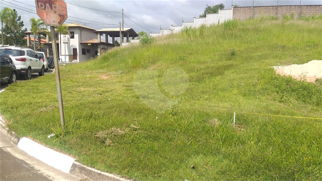 Terreno à venda no condomínio Terras de São Francisco, Vinhedo - SP