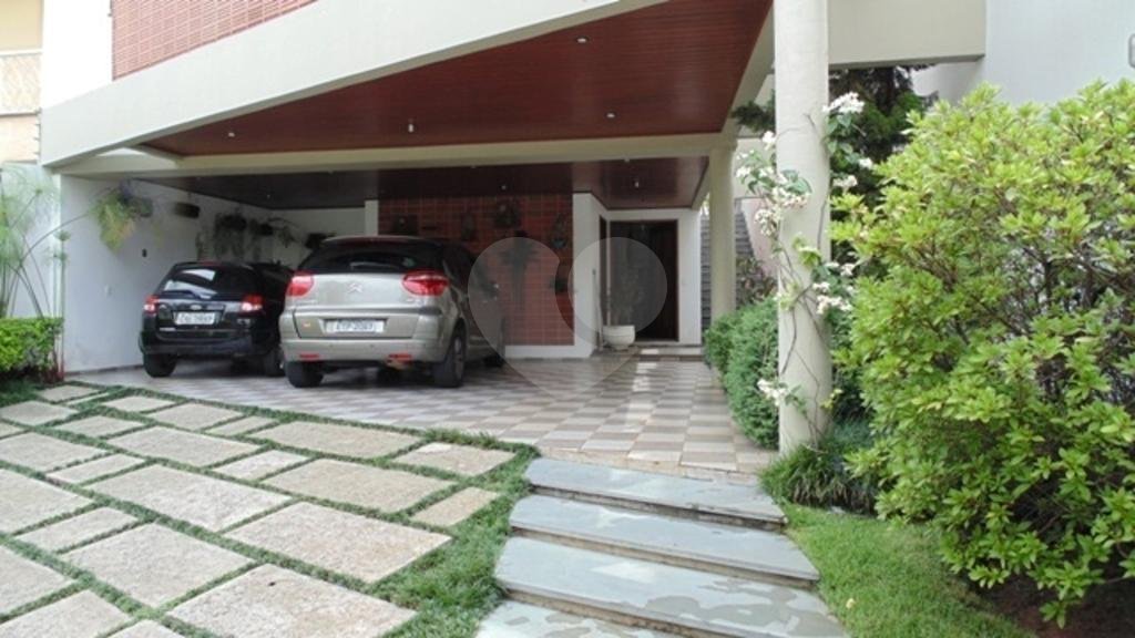 Sobrado à venda com 4 quartos, sendo 3 suítes,  em Jardim Franca, São Paulo, SP