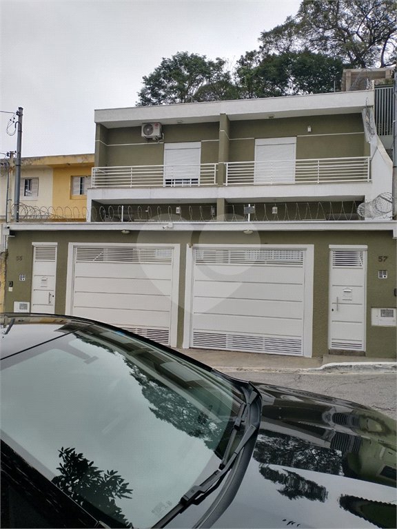 Sobrado à venda com 3 quartos, sendo 1 suíte, em Vila Pita, São Paulo, SP