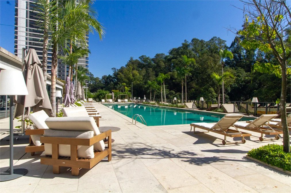 Apartamento à venda ou para alugar com 3 suítes em Jardim Morumbi, São Paulo, SP