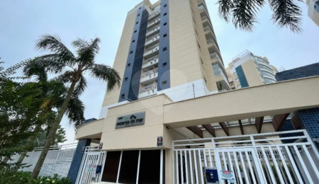 Apartamento à venda com 3 quartos, sendo 1 suíte,  no Centro, Bertioga, SP