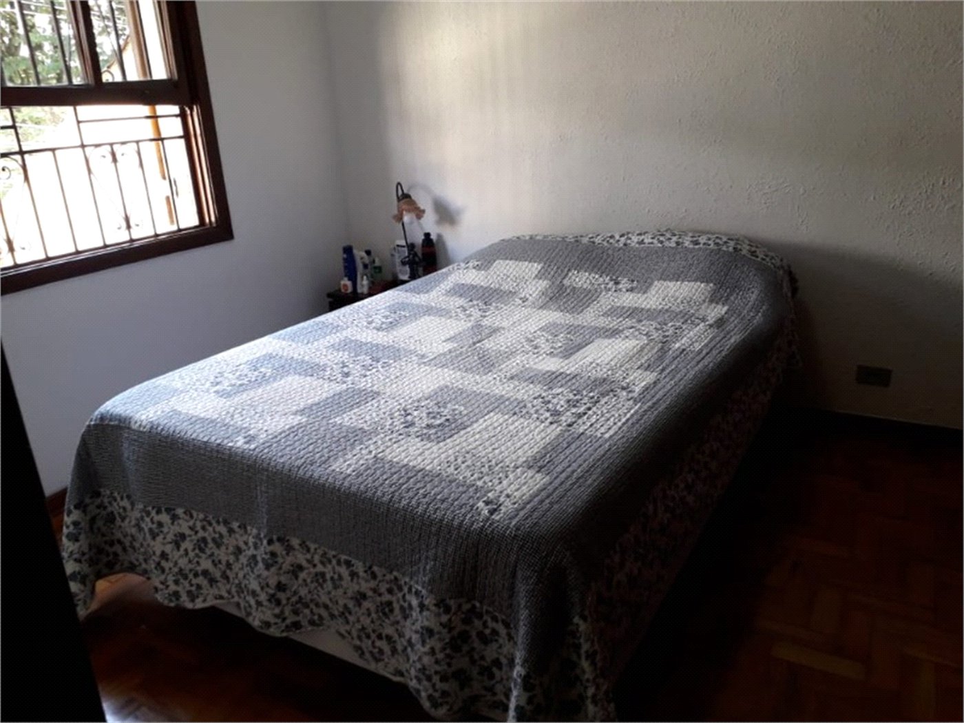 Casa à venda com 4 quartos, sendo 1 suíte,  em Água Fria, São Paulo, SP