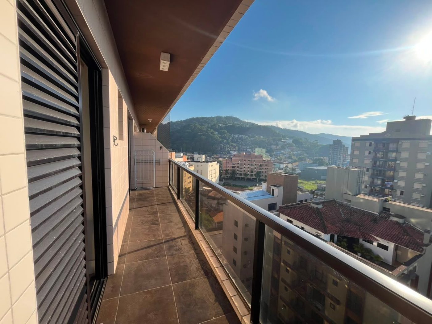 Apartamento com 1 dormitório à venda, 45 m² por R$ 290.000,00 - Jardim Três Marias - Guarujá/SP