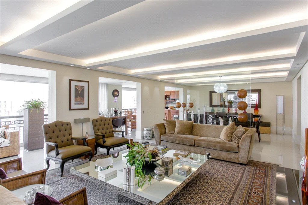 Apartamento à venda com 4 suítes em Vila Suzana, São Paulo, SP