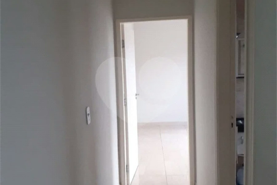 Sobrado à venda com 4 quartos, sendo 1 suíte, em Campo Limpo, São Paulo, SP