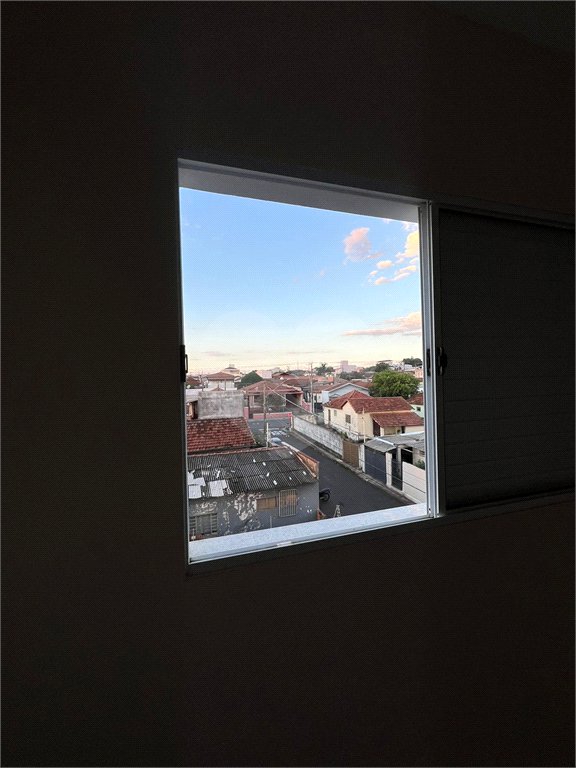 Apartamento no Condomínio Residencial Clarice.