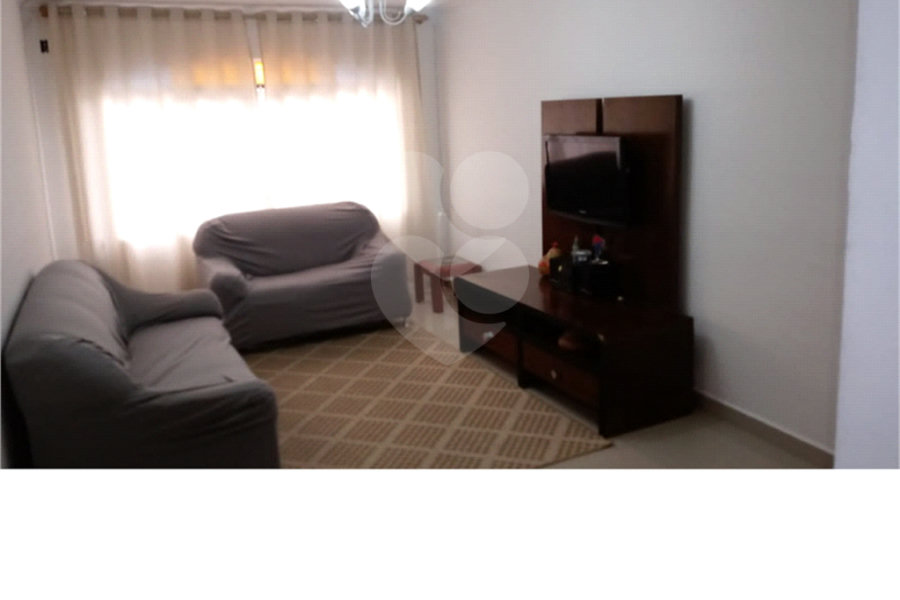 Sobrado à venda com 3 quartos, sendo 1 suíte, em Vila Nova Cachoeirinha, São Paulo, SP