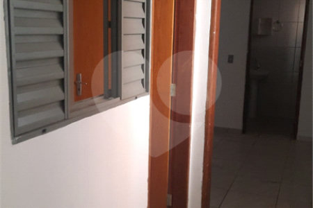 Sobrado à venda com 4 quartos, sendo 1 suíte, em Jardim Hubert, Indaiatuba, SP