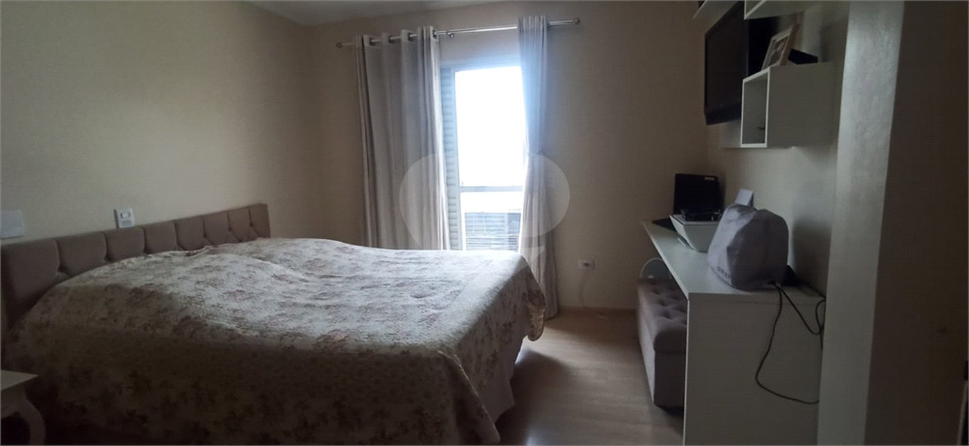 Sobrado à venda com 3 suítes em Vila Mazzei, São Paulo, SP