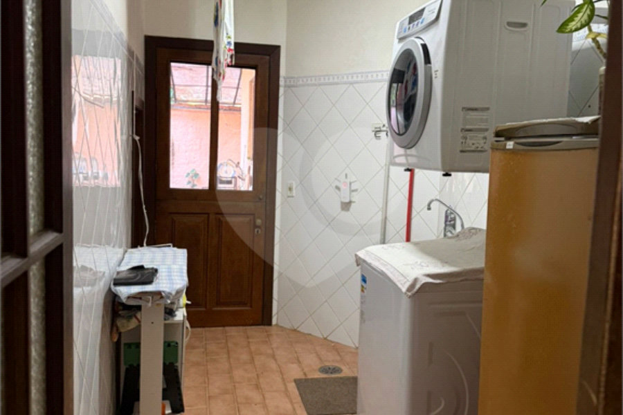Casa à venda com 6 suítes em Massaguaçu, Caraguatatuba, SP