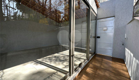 Casa Térrea à venda com 3 suítes em Bela Vista, São Paulo, SP