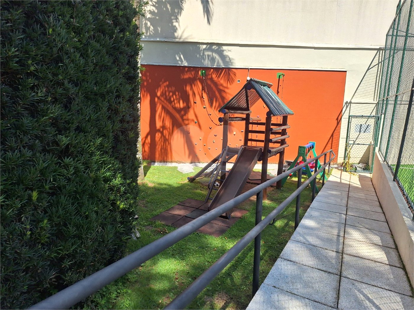 Apartamento à venda com 3 quartos, sendo 1 suíte, em Santo Amaro, São Paulo, SP