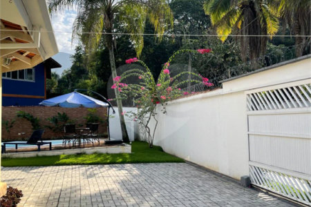 Casa à venda com 3 quartos, sendo 2 suítes,  em Maresias, São Sebastião, SP