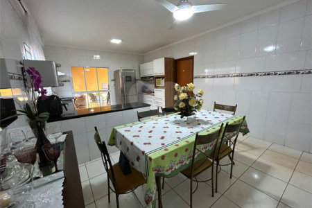 Casa à venda com 3 quartos em Engenheiro Carlos de Lacerda Chaves, Ribeirão Preto, SP