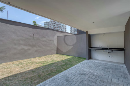 Casa à venda com 4 quartos, sendo 1 suíte, no condomínio Cube Campo Belo, São Paulo - SP