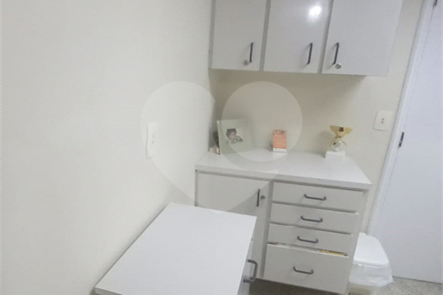 Casa para alugar com 3 quartos no condomínio Diva da Silva, São Paulo - SP
