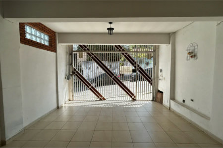 Sobrado à venda com 3 quartos, sendo 2 suítes, em Cidade São Francisco, São Paulo, SP