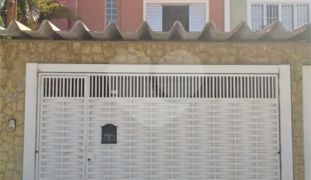Sobrado à venda com 3 quartos, sendo 1 suíte,  em Tremembé, São Paulo, SP