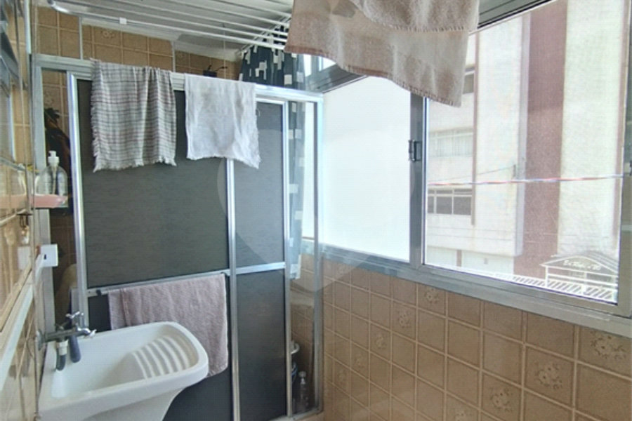 Apartamento à venda com 2 quartos, sendo 1 suíte, em Campo Aviação, Praia Grande, SP