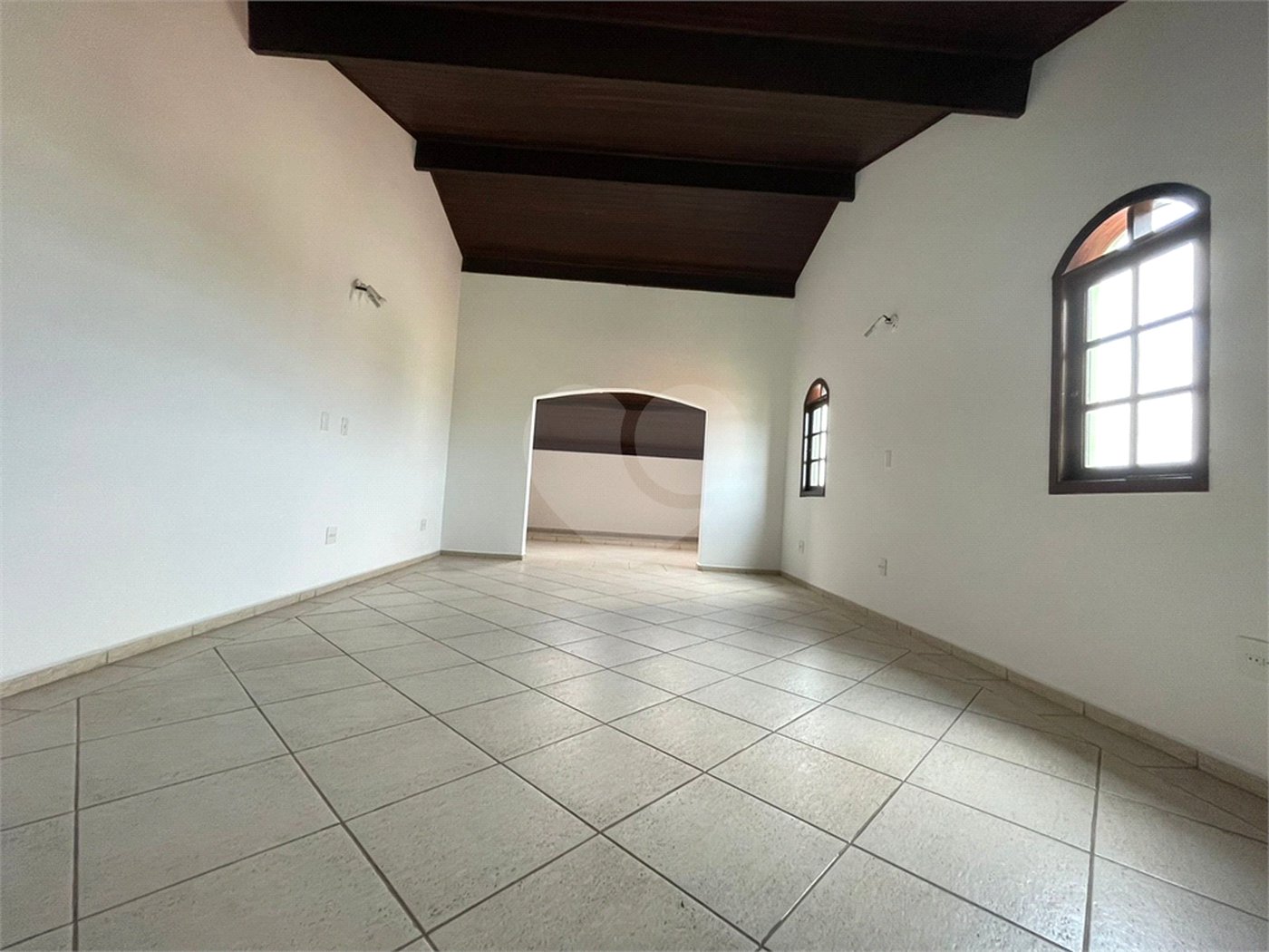 Casa à venda com 4 quartos, sendo 2 suítes,  em Jardim Pagliato, Sorocaba, SP